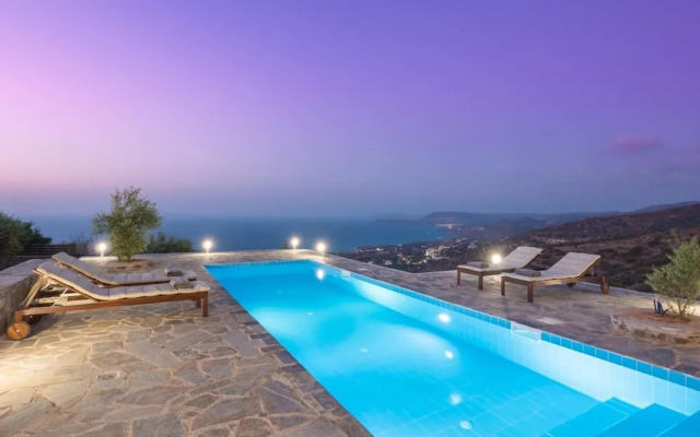 Villa Isidora - Stunning Stylish 3-bedroom Villa