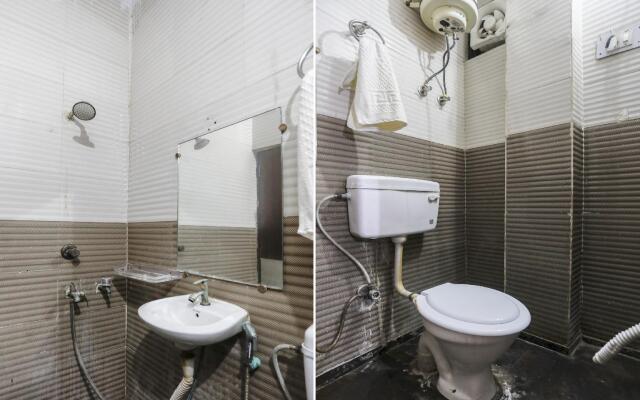 OYO 74693 Jmd Guest House