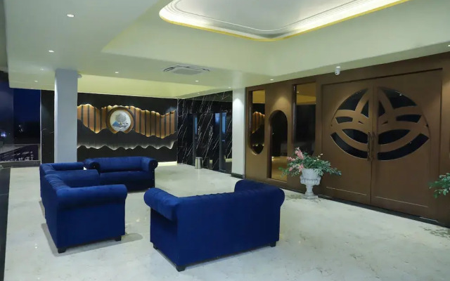 Hotel Gulmohar Plaza By Auroville Ent
