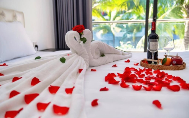 Hana Hotel Sonasea Night Market Phu Quoc
