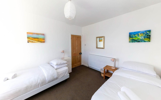 Fern Bank - 5 Bedroom House - Horton