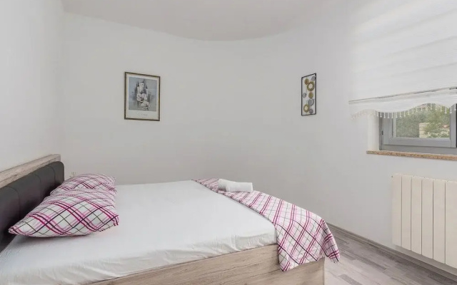 Nicely furnished villa with private pool, BBQ and fenced garden - Villas_and_Bungalows in Porec - Photo 4