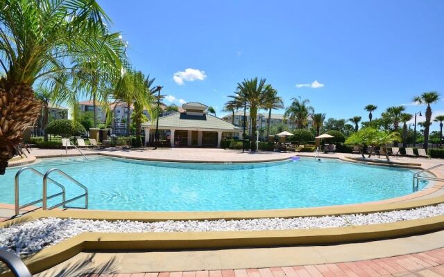 The Loft Deluxe 2 Bedroom Condo by Redawning