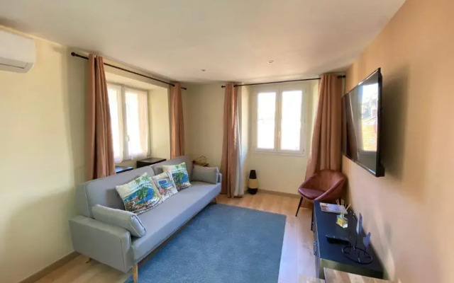 06A2 - Cœur du Vieux Nice bel appartement moderne rénové