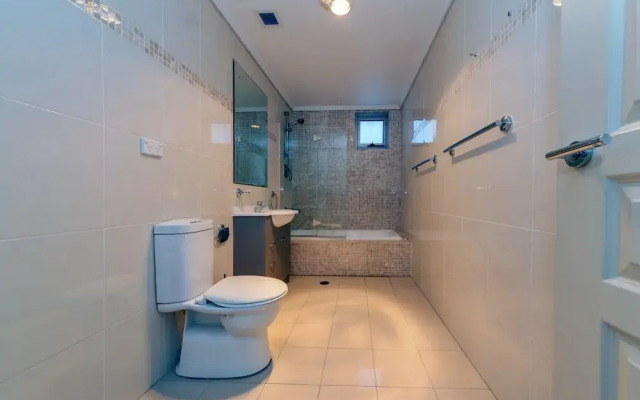 Scirocco, Unit 1/23 Tomaree Street