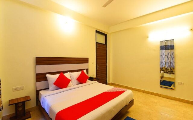 OYO 12818 Dev Villa