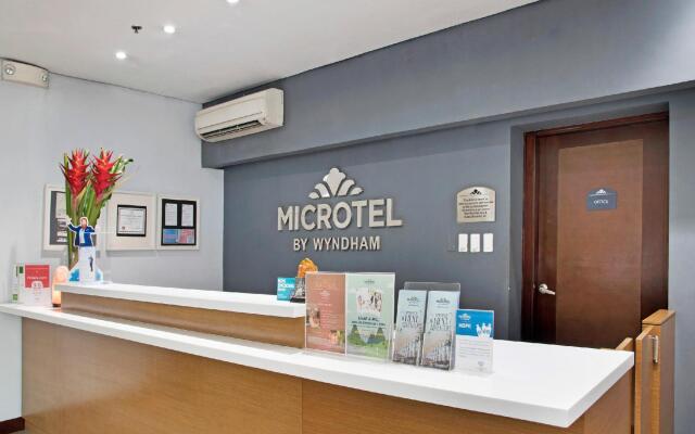 Microtel by Wyndham Acropolis