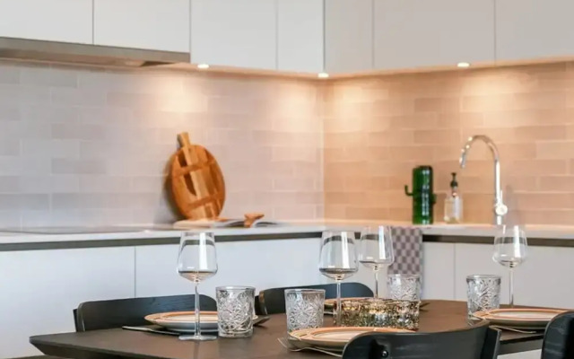 Brand new Apartment With Terrace in Sky Garden
