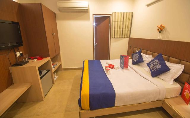 OYO 1524 Hotel Vaani Continental