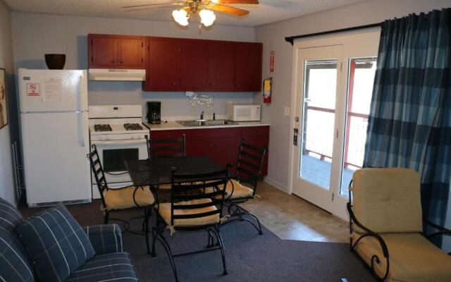 Boundary Waters Resort & Marina