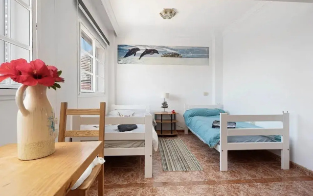 2-bed House Sleeps 4 With Free Parking