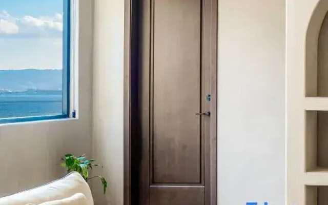 | HolidayVilla Cliff Sea View Guesthouse | holidayVilla