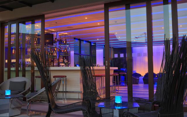 Holiday Inn & Suites Makati by IHG