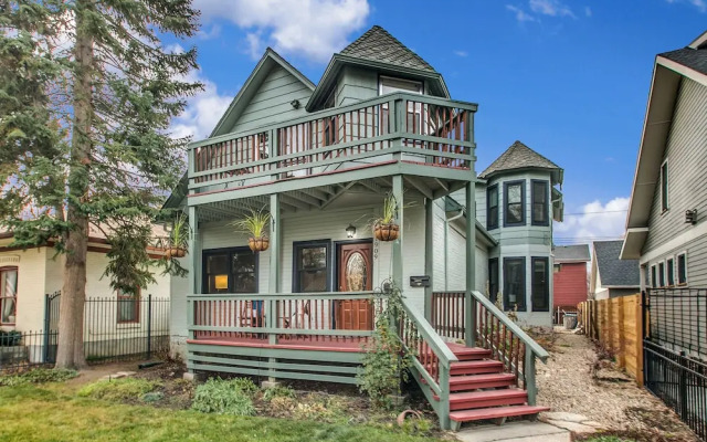 Hyde Park Family Retreat