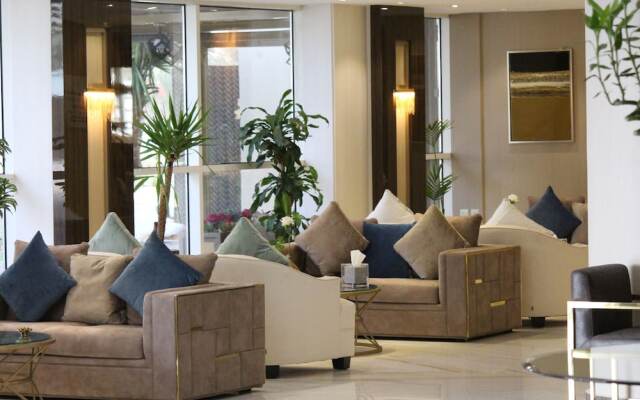 First Room Hotel Apartments