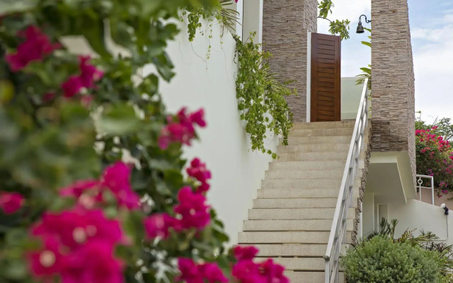 Villa Loramatari