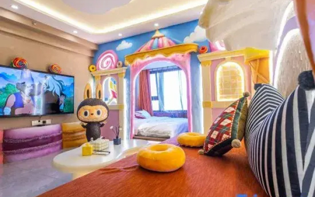 Qifentian Homestay (Harbin Central Street Baroque Style Street)
