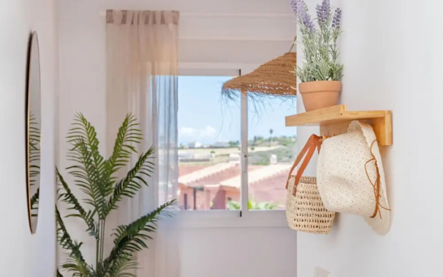 Penthouse With Terrace and sea Views