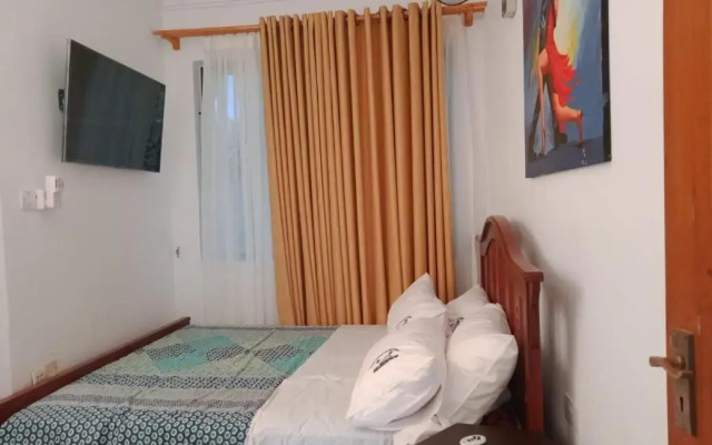 B2 Royal palm Mtwapa studio