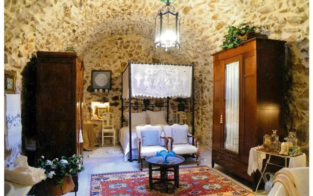KH Traditional House