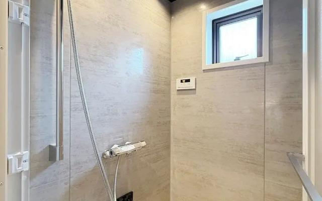 Reno bld 301