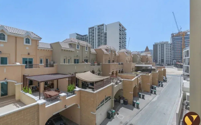 Spacious Pulse Smart Residence JVC