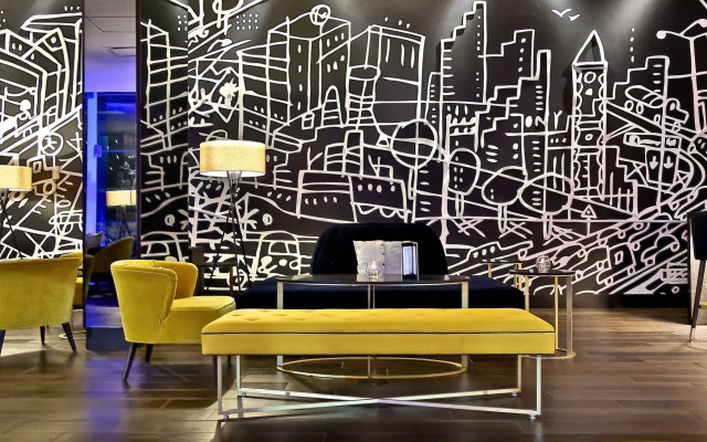 1 Hotel Toronto