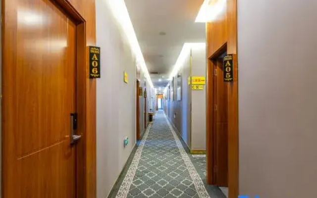 Tianhu Huayuan Hotel