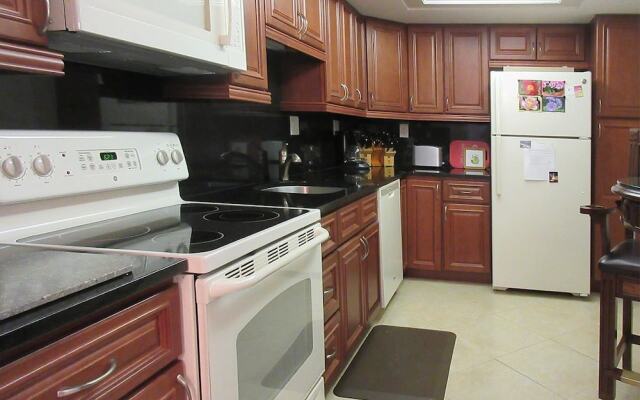 Creciente 313N by RedAwning