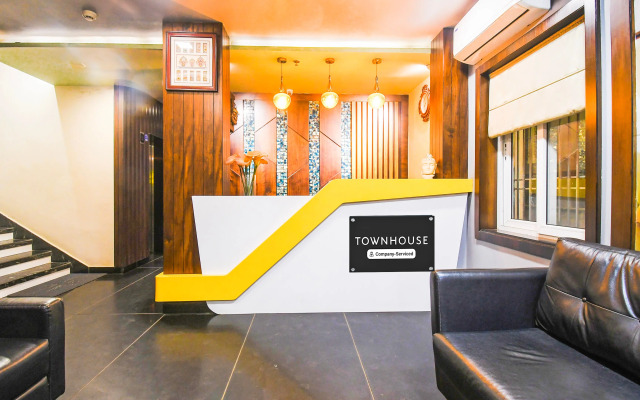 Super Townhouse Near Marine Drive