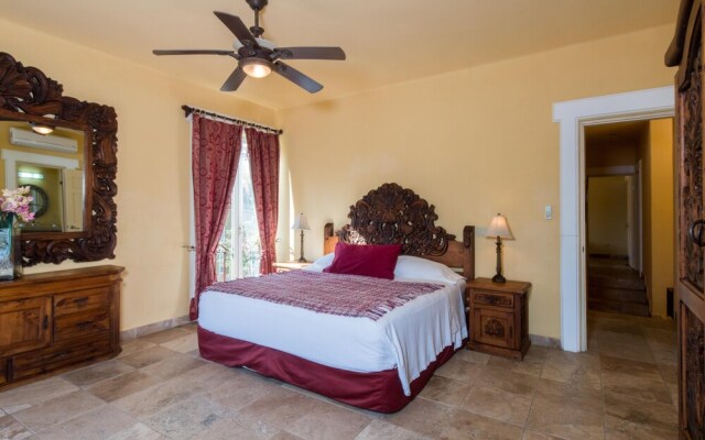 Ocean View 4BR Villa Steps From Cabo: Villa Haydee