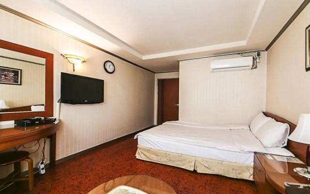 Mirabell Motel