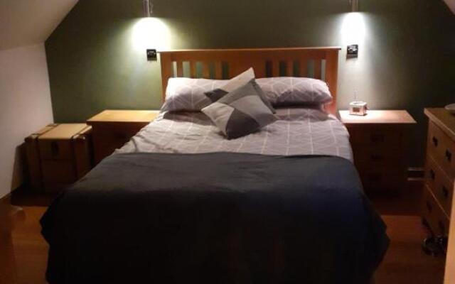 Riverside 2 bed apartment Bewdley Worcestershire