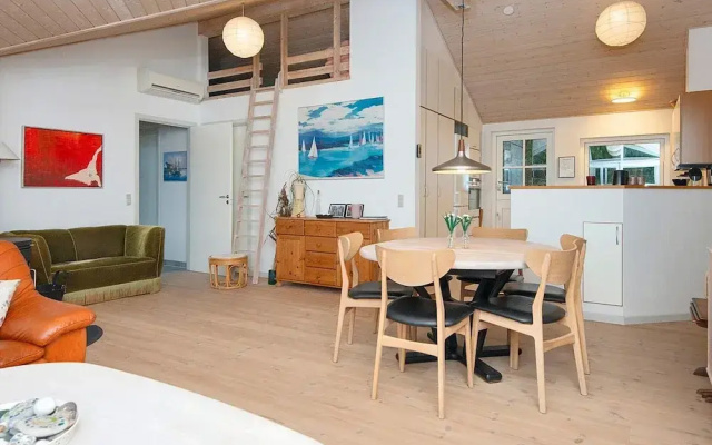 6 Person Holiday Home in Glesborg