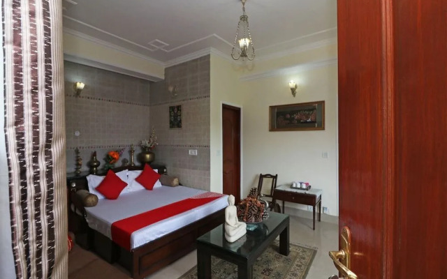 Veer Garh by OYO Rooms