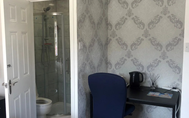 Ashmina Guest House