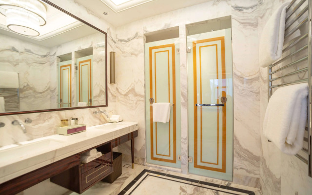 Wyndham Grand Tongren Downtown Hotel