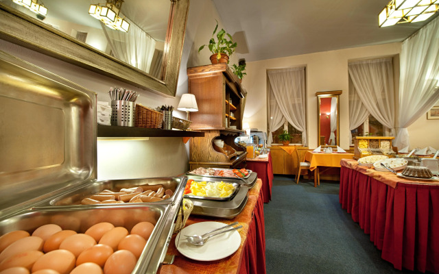 Hotel Aron