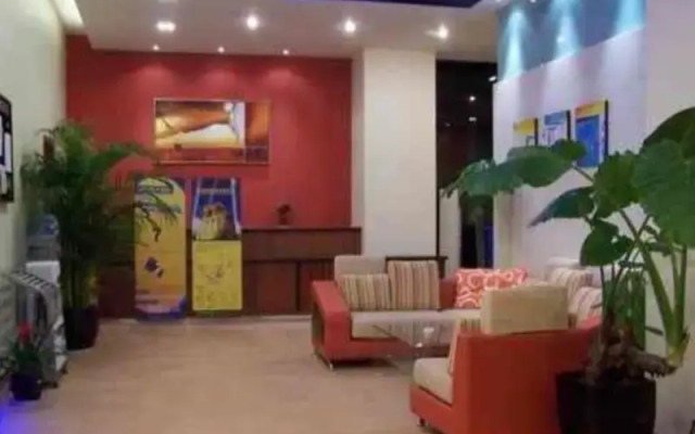 7 Days Premium Nanchang Train Station