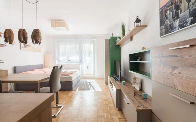 Cosy apartment near VIC (UNO City)