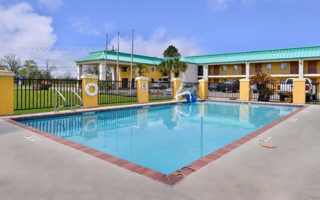 Americas Best Value Inn Gonzales