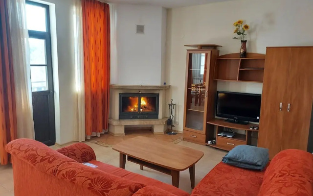 One-bedroom Villa in the Beautiful Pinerose Resort