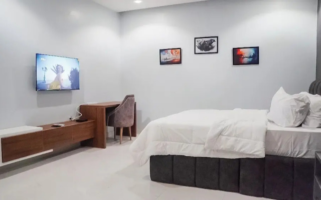 The Mastadon Apartment