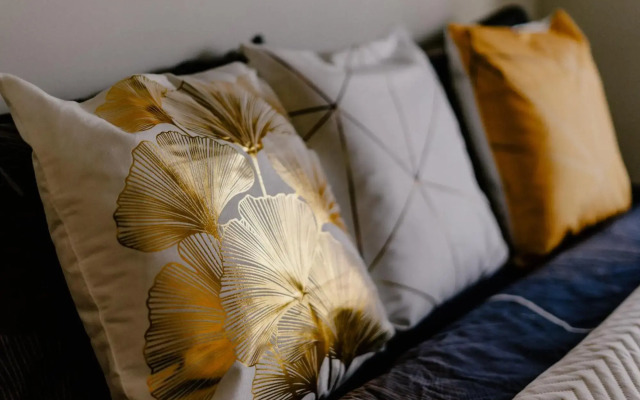 LA88 Bayview Apartment I