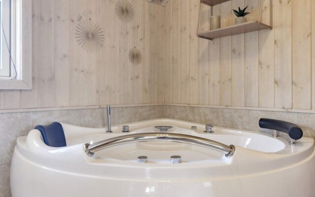 6 Person Holiday Home in Hadsund-by Traum