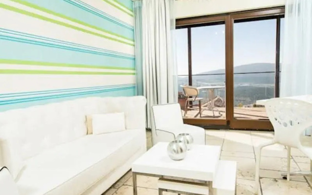 Rimon Suites