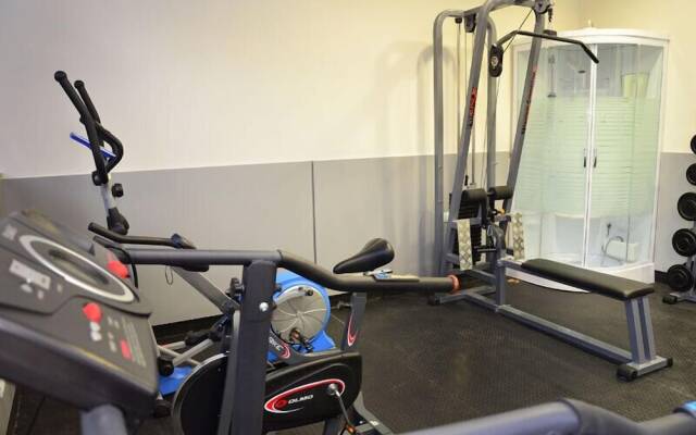 Le Parc Hotel & Suites