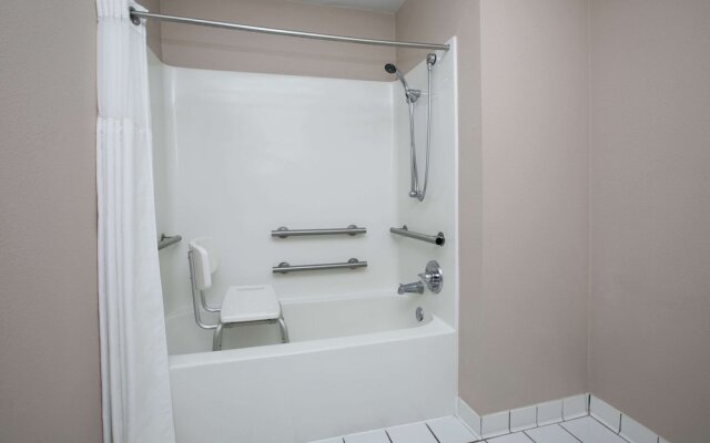 Baymont Inn & Suites Lawton