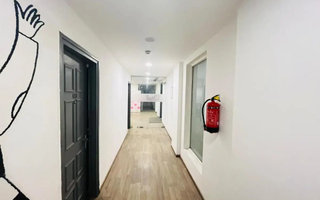 Qotel Hotel La Sarane Preet Vihar