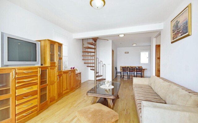 Stunning Apartment in Makarska With Wifi and 2 Bedrooms